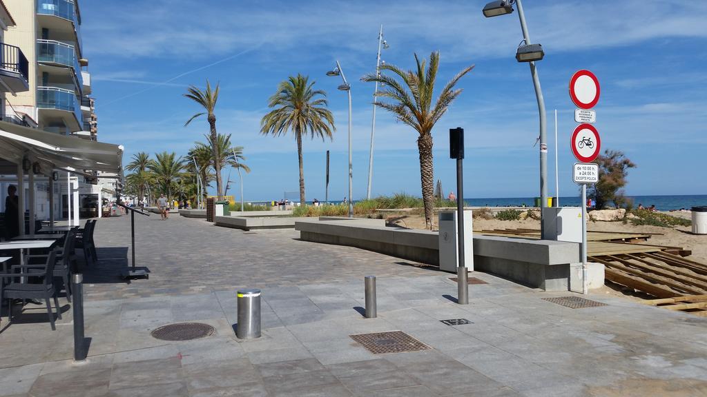 Apartamento Calafell Playa Exteriör bild